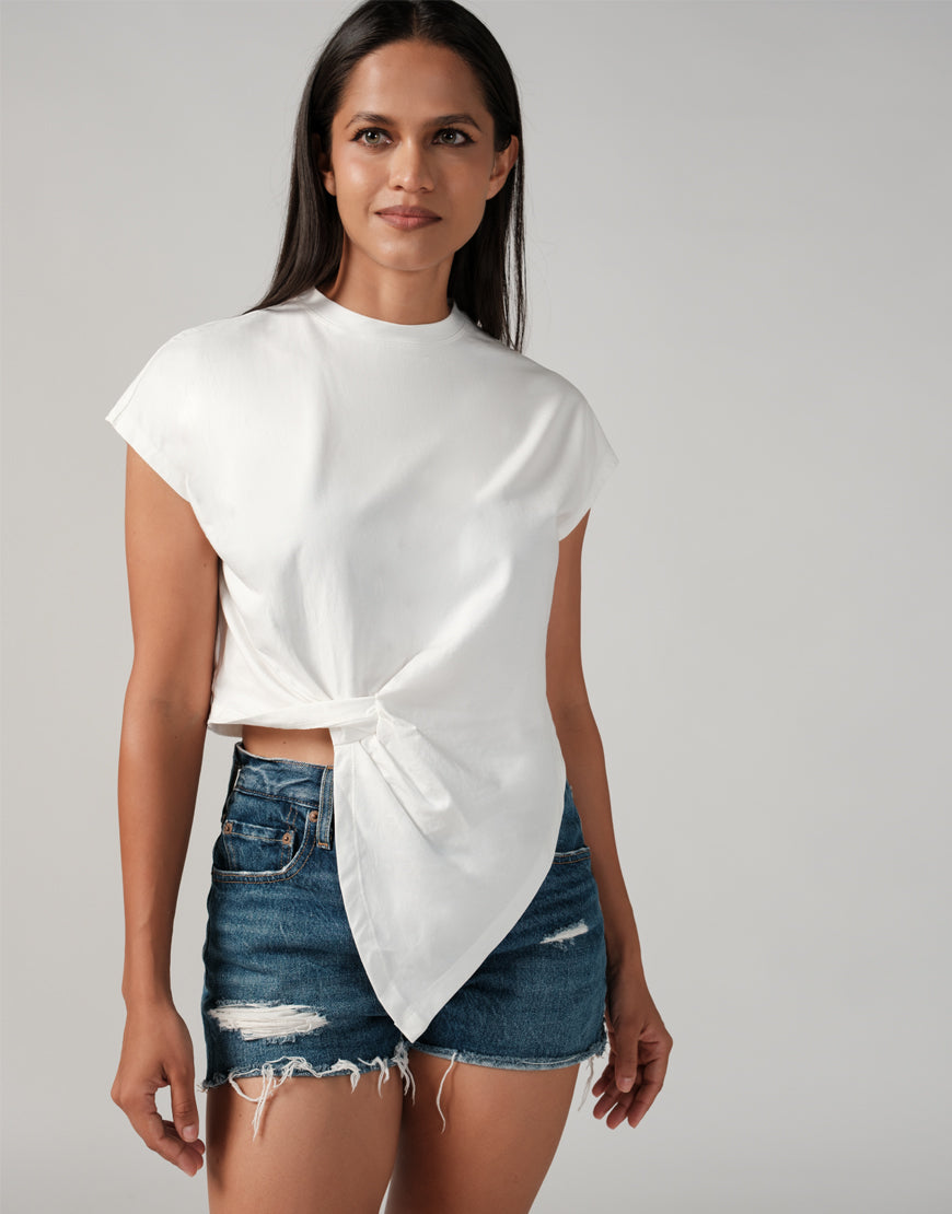 Lulu Tee