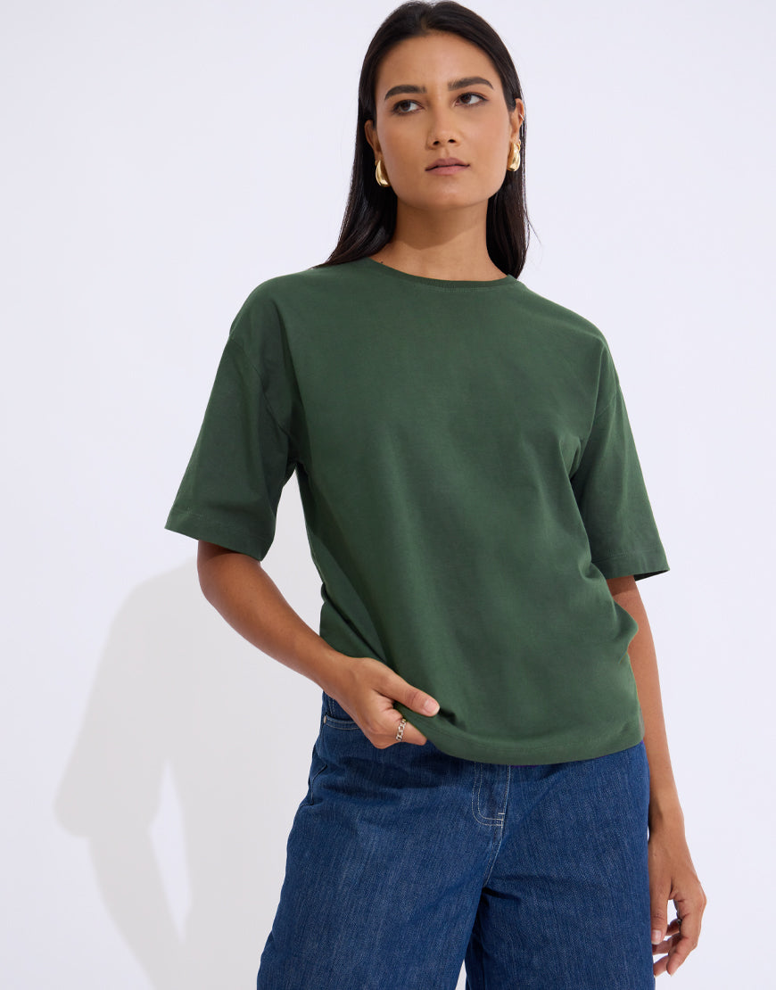 Elena Tee