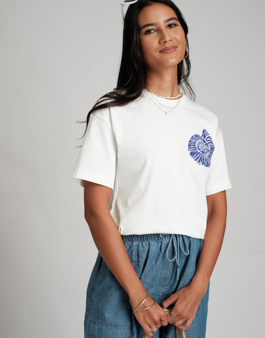 Wander Tee