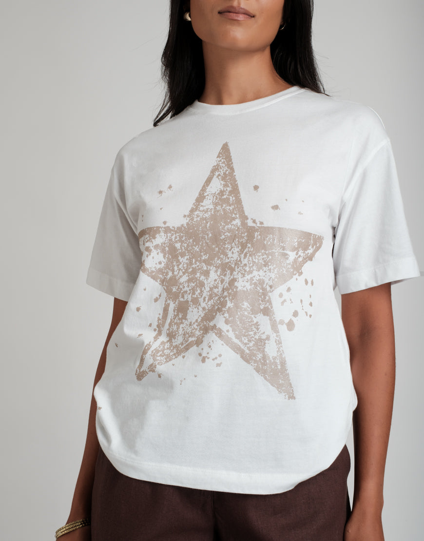 Amilia Tee