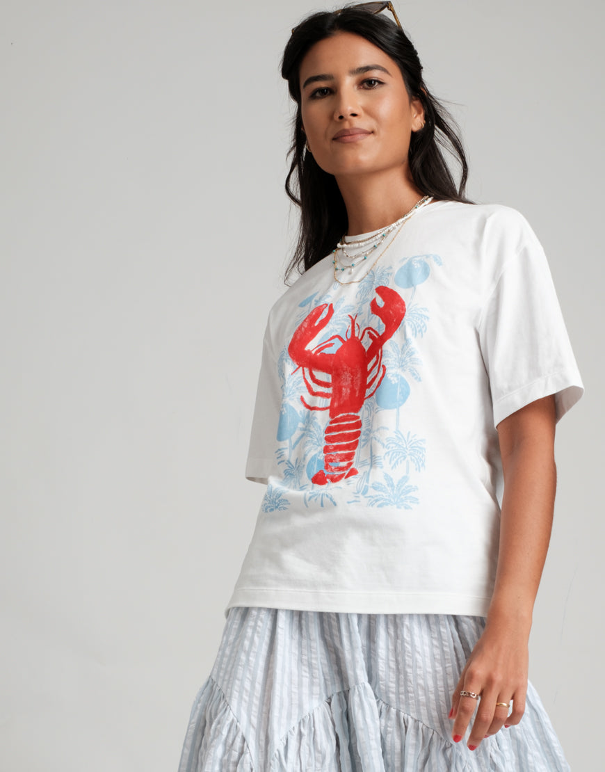 Clawin Tee