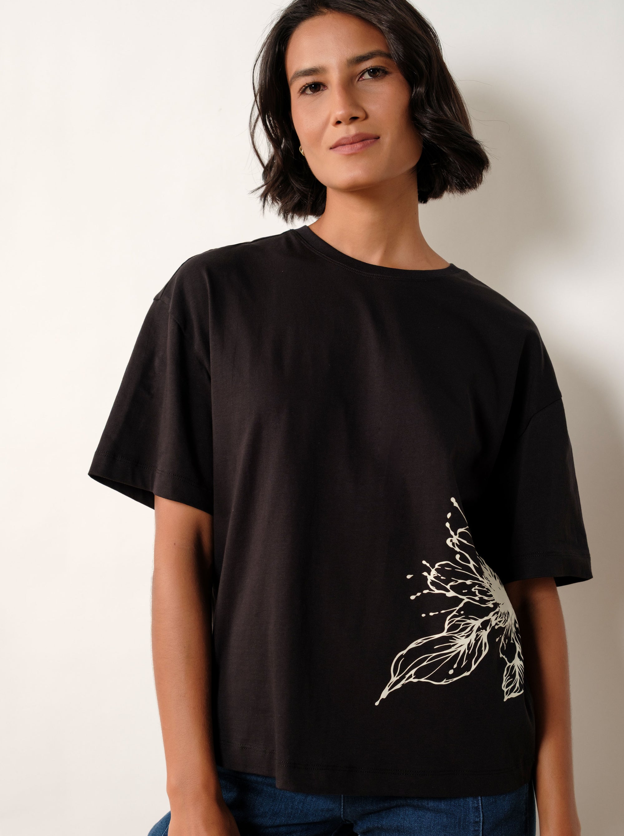 El flora oversized tee