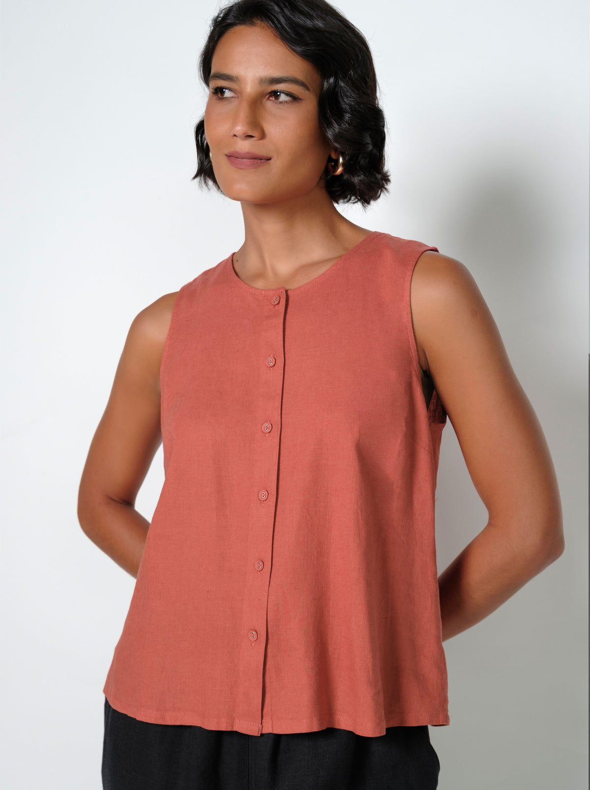 Ines Sleeveless Linen Top
