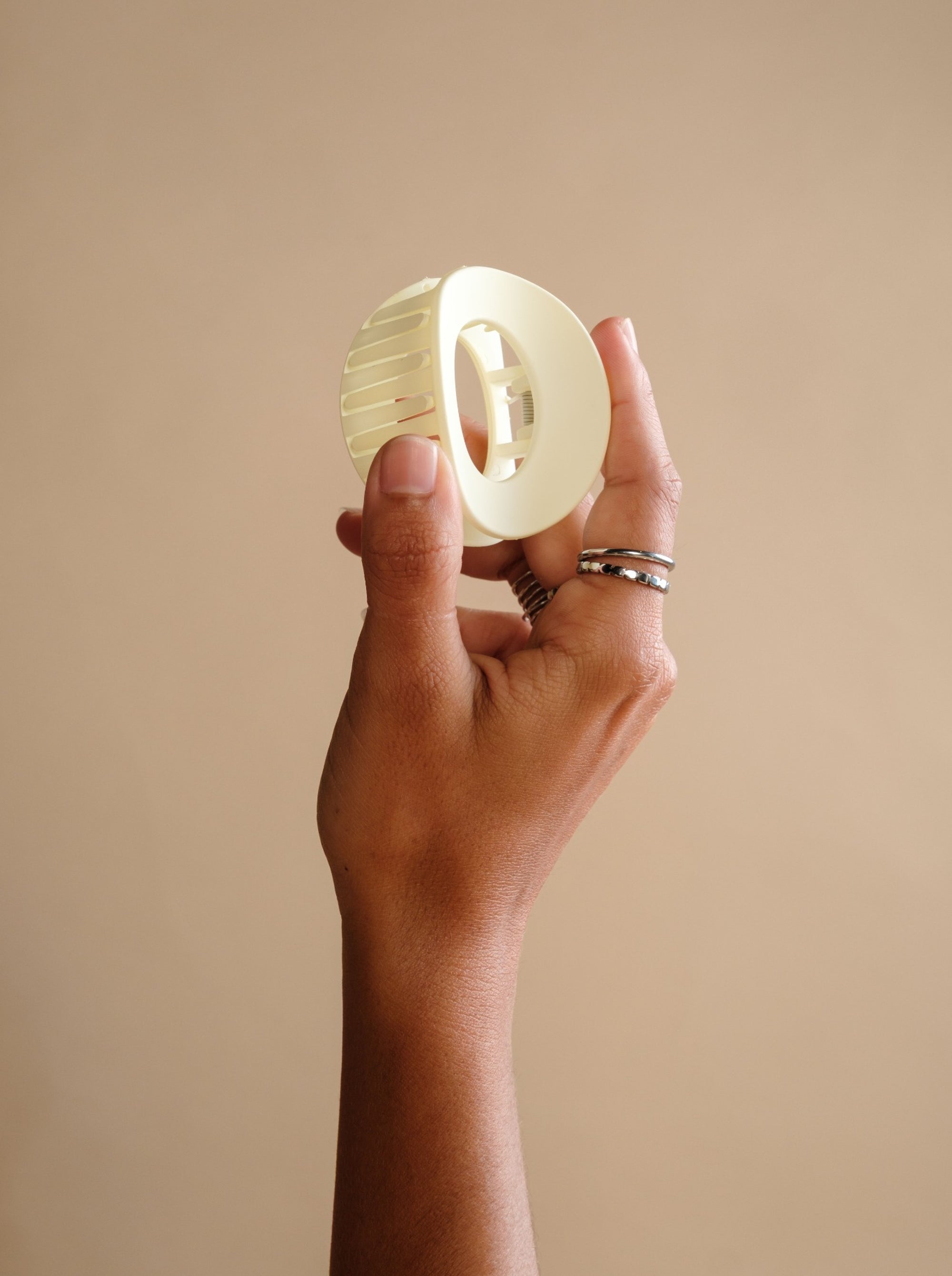 Oval Hair Claw Clip