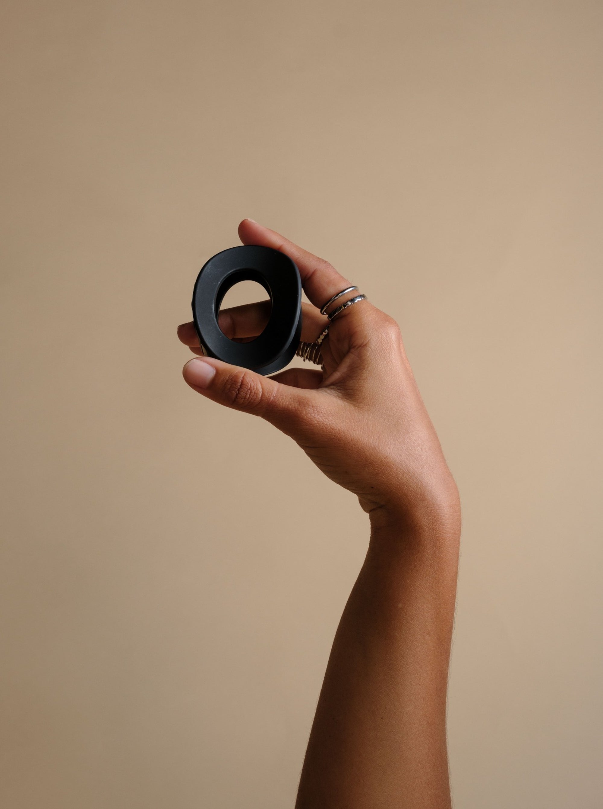 Matte Black Oval Hair Claw Clip